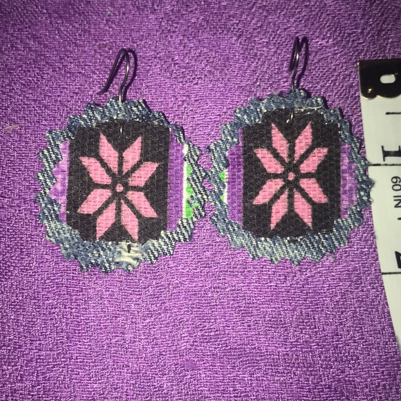 Handmade earrings - Picture 2 of 3